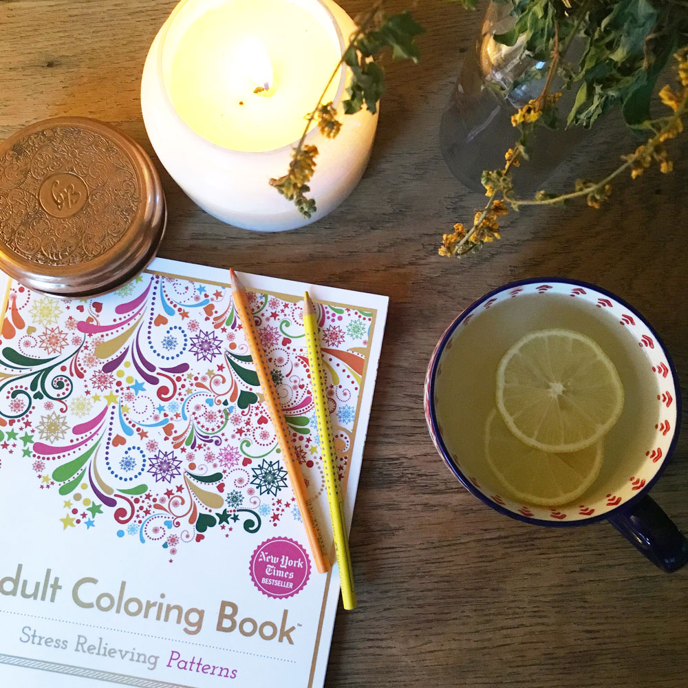 Adult Coloring Book: Stress Relieving Patterns: Blue Star Coloring, Adult  Coloring Books Team: 9781941325124: : Books